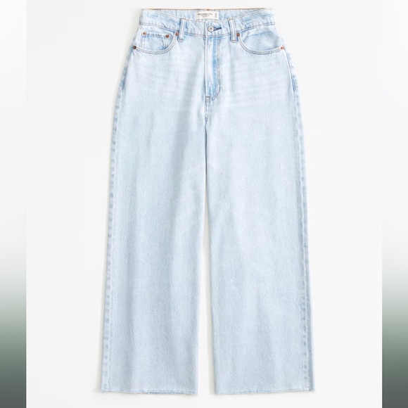 Abercrombie & Fitch Denim - Abercrombie & Fitch Curve Love High Rise Cropped Wide Leg Jean